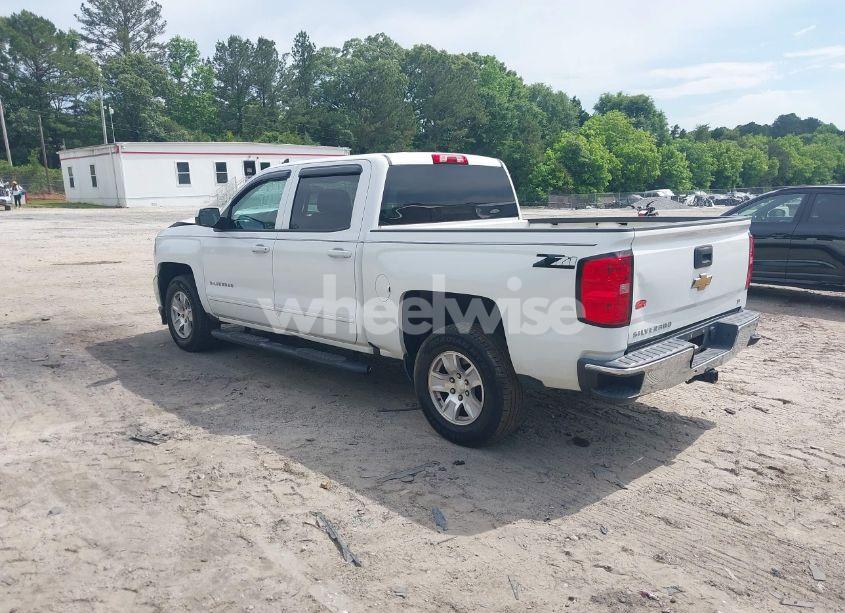 Photo 3 of 2017 Chevrolet Silverado 1500 1LT (VIN 3GCPCRECXHG479645)