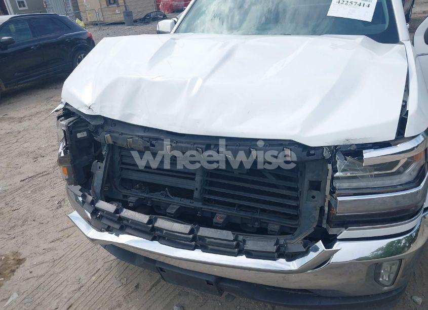 Photo 6 of 2017 Chevrolet Silverado 1500 1LT (VIN 3GCPCRECXHG479645)