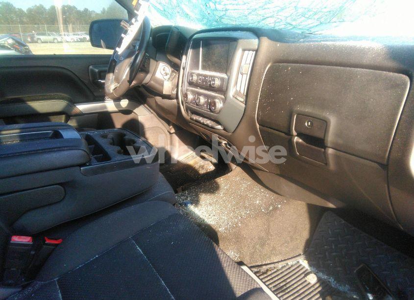 Photo 5 of 2018 Chevrolet Silverado 1500 1LT (VIN 3GCPCRECXJG222751)