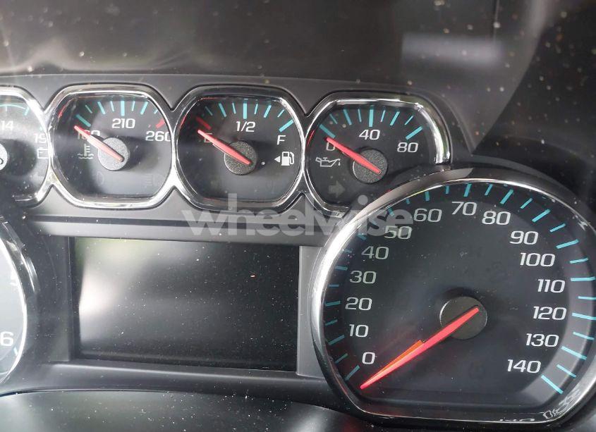 Photo 15 of 2018 Chevrolet Silverado 1500 1LT (VIN 3GCPCRECXJG384430)