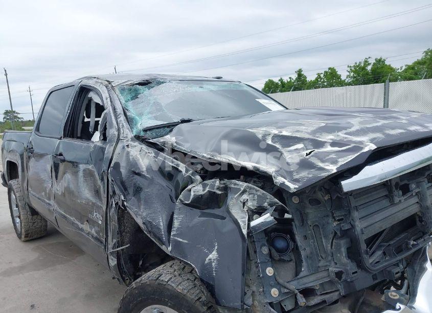 Photo 17 of 2018 Chevrolet Silverado 1500 1LT (VIN 3GCPCRECXJG384430)