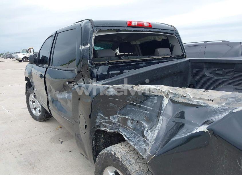 Photo 20 of 2018 Chevrolet Silverado 1500 1LT (VIN 3GCPCRECXJG384430)