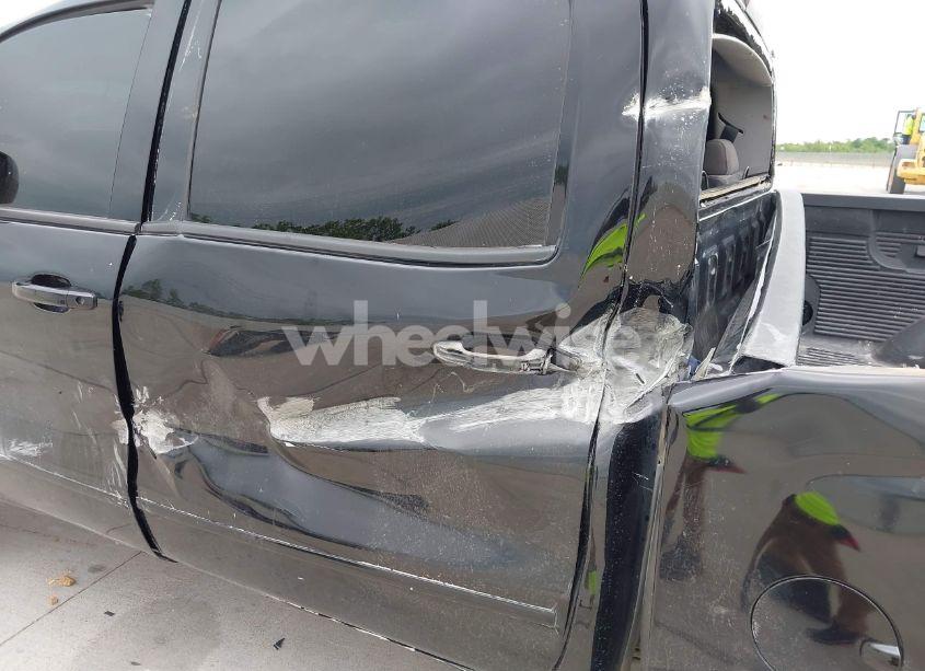 Photo 21 of 2018 Chevrolet Silverado 1500 1LT (VIN 3GCPCRECXJG384430)