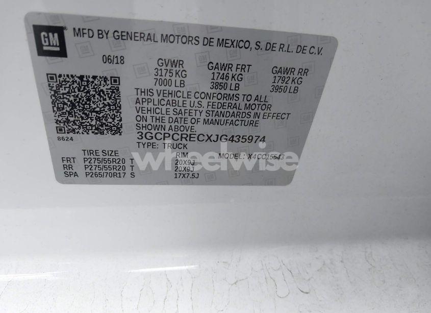 Photo 9 of 2018 Chevrolet Silverado 1500 1LT (VIN 3GCPCRECXJG435974)