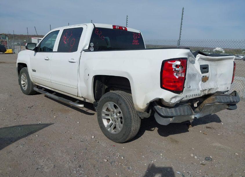 Photo 3 of 2018 Chevrolet Silverado 1500 1LT (VIN 3GCPCRECXJG587849)