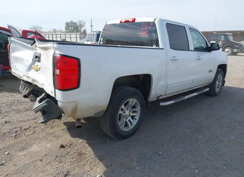 Photo 4 of 2018 Chevrolet Silverado 1500 1LT (VIN 3GCPCRECXJG587849)