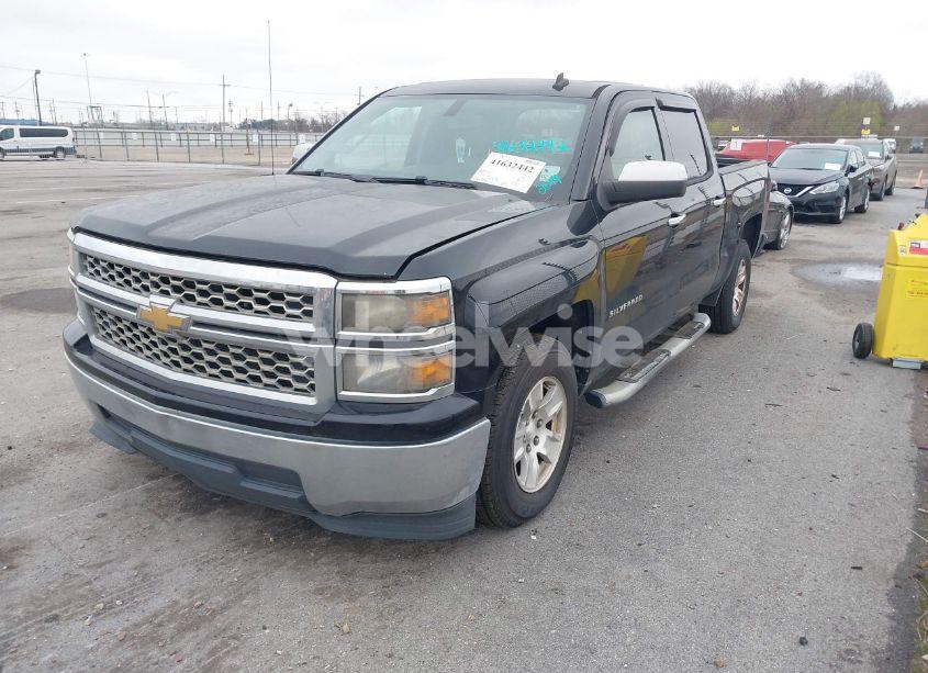 Photo 2 of 2014 Chevrolet Silverado 1500 1LT (VIN 3GCPCREH4EG193264)