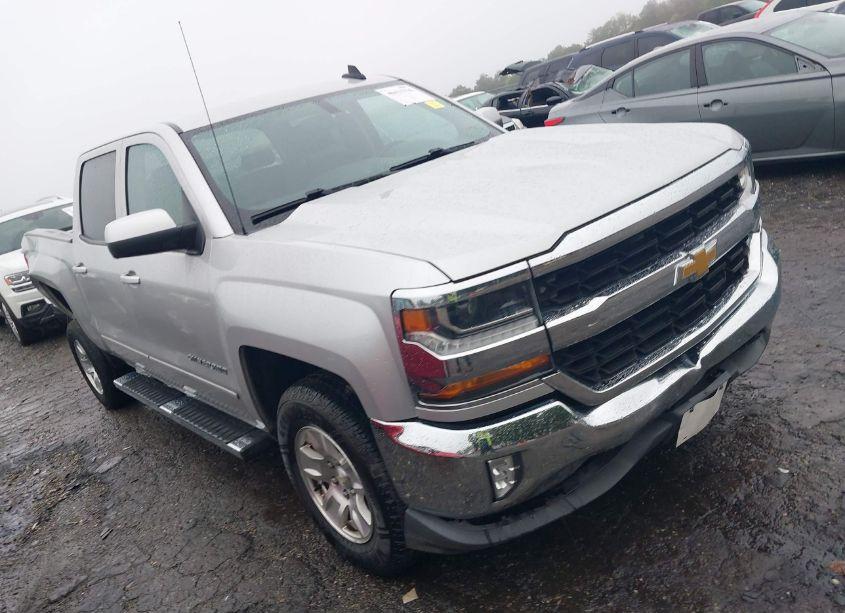 2017 Chevrolet Silverado 1500 1LT (VIN 3GCPCREH4HG224422) main photo