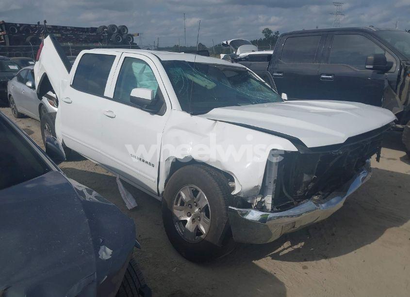 2018 Chevrolet Silverado 1500 1LT (VIN 3GCPCREH9JG330225) main photo