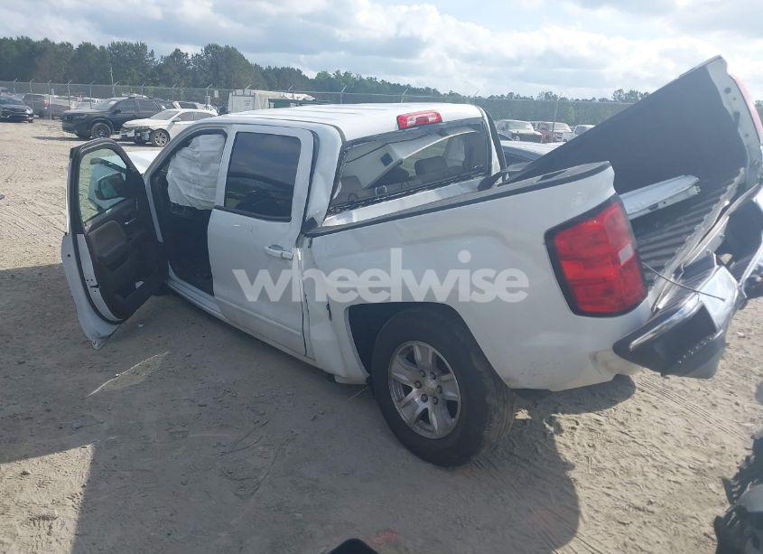 Photo 3 of 2018 Chevrolet Silverado 1500 1LT (VIN 3GCPCREH9JG330225)