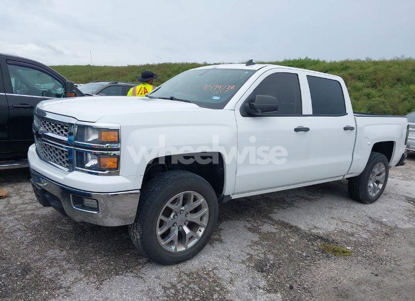 Photo 2 of 2014 Chevrolet Silverado 1500 1LT (VIN 3GCPCREHXEG525658)