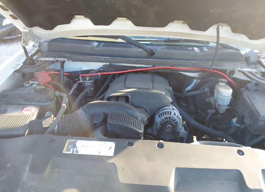 Photo 10 of 2011 Chevrolet Silverado 1500 LT (VIN 3GCPCSE00BG101810)