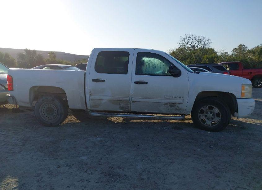 Photo 13 of 2011 Chevrolet Silverado 1500 LT (VIN 3GCPCSE00BG101810)
