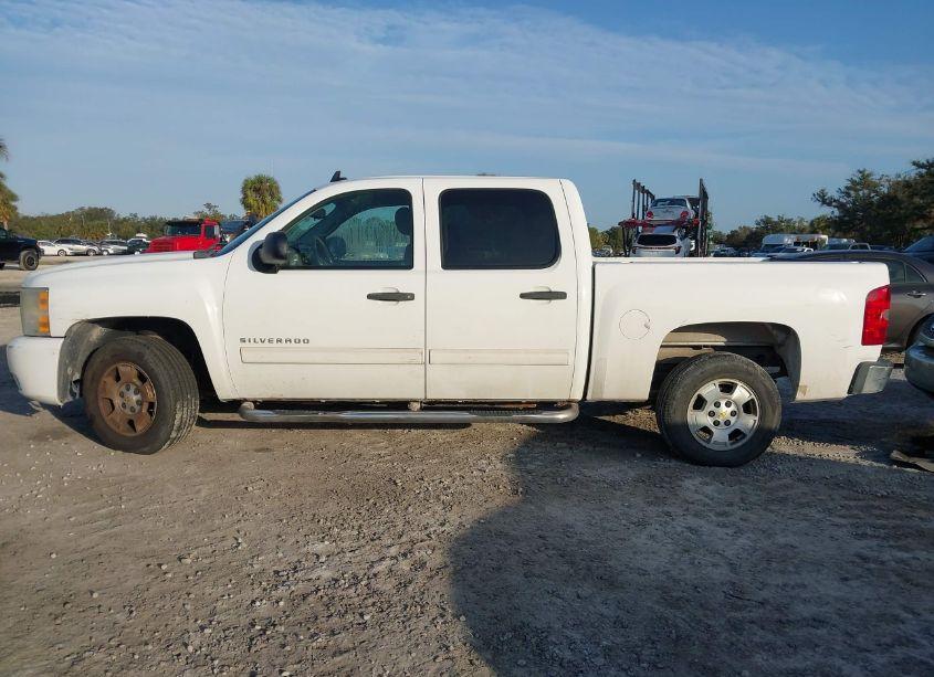 Photo 14 of 2011 Chevrolet Silverado 1500 LT (VIN 3GCPCSE00BG101810)