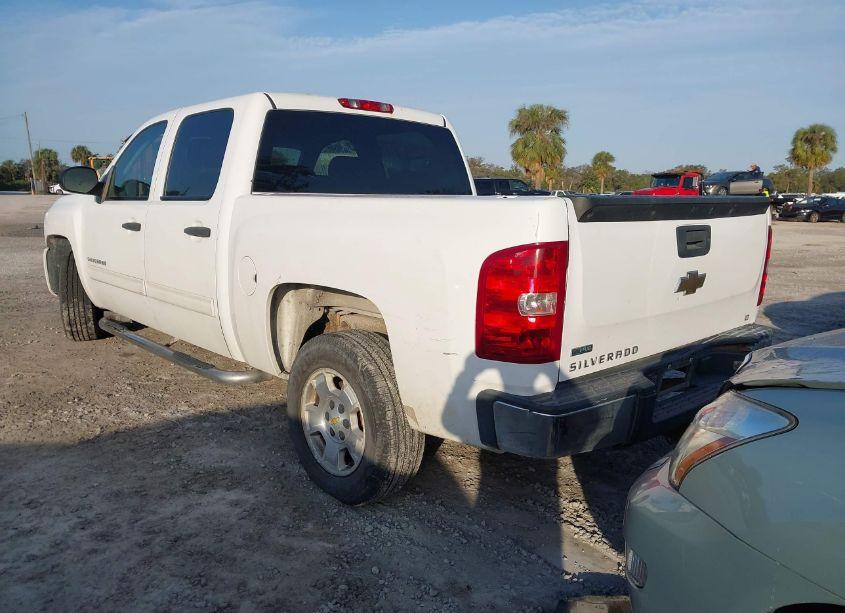 Photo 3 of 2011 Chevrolet Silverado 1500 LT (VIN 3GCPCSE00BG101810)