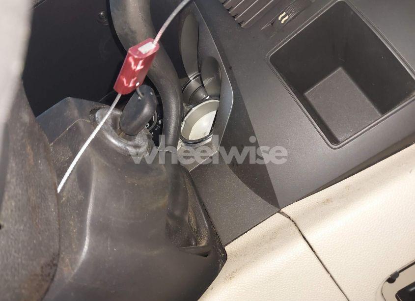 Photo 11 of 2011 Chevrolet Silverado 1500 LT (VIN 3GCPCSE00BG288336)