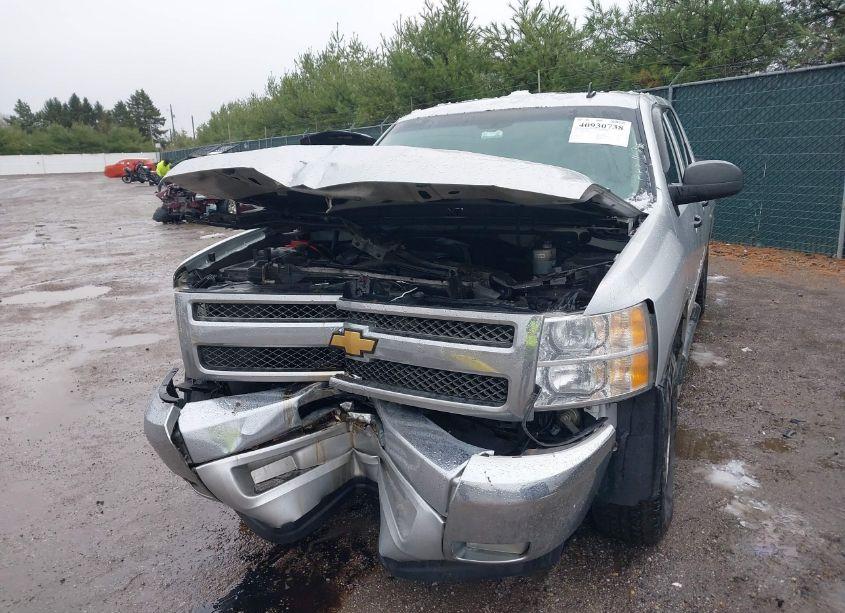 Photo 2 of 2012 Chevrolet Silverado 1500 LT (VIN 3GCPCSE00CG166111)