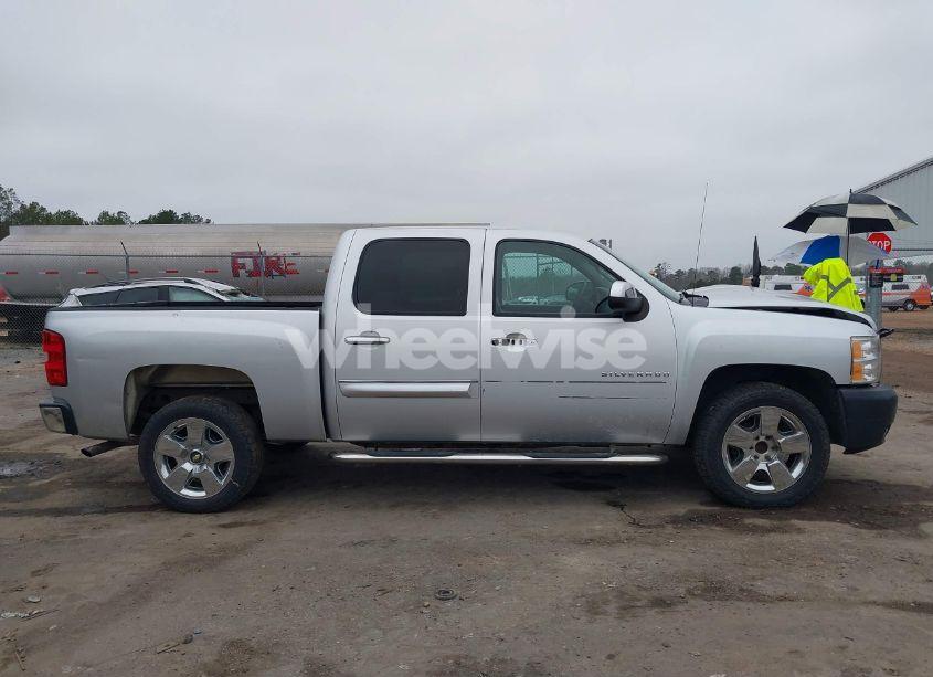 Photo 13 of 2012 Chevrolet Silverado 1500 LT (VIN 3GCPCSE00CG193437)