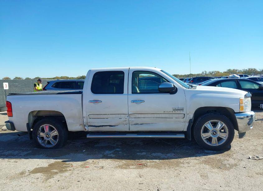 Photo 13 of 2013 Chevrolet Silverado 1500 LT (VIN 3GCPCSE00DG372126)
