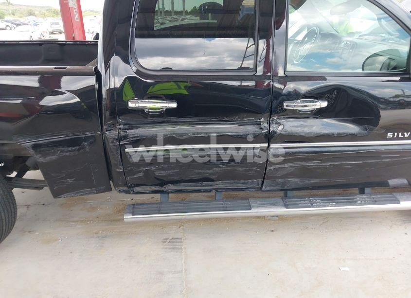 Photo 6 of 2011 Chevrolet Silverado 1500 LT (VIN 3GCPCSE01BG326897)