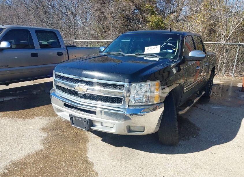 Photo 2 of 2013 Chevrolet Silverado 1500 LT (VIN 3GCPCSE01DG191276)