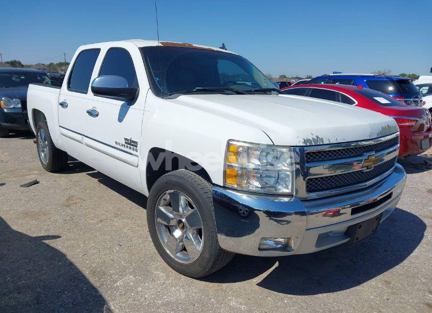 2013 Chevrolet Silverado 1500 LT (VIN 3GCPCSE01DG242789) main photo