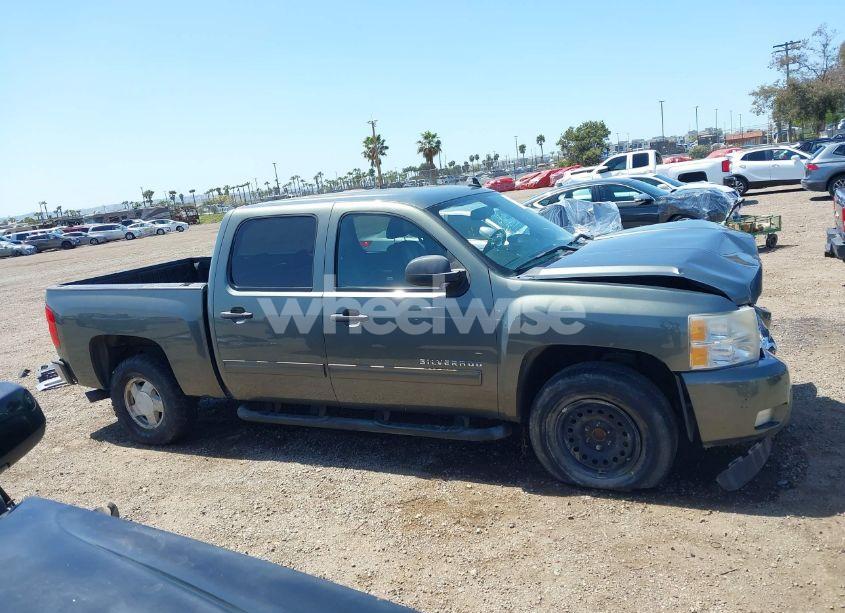 Photo 14 of 2011 Chevrolet Silverado 1500 LT (VIN 3GCPCSE02BG239588)