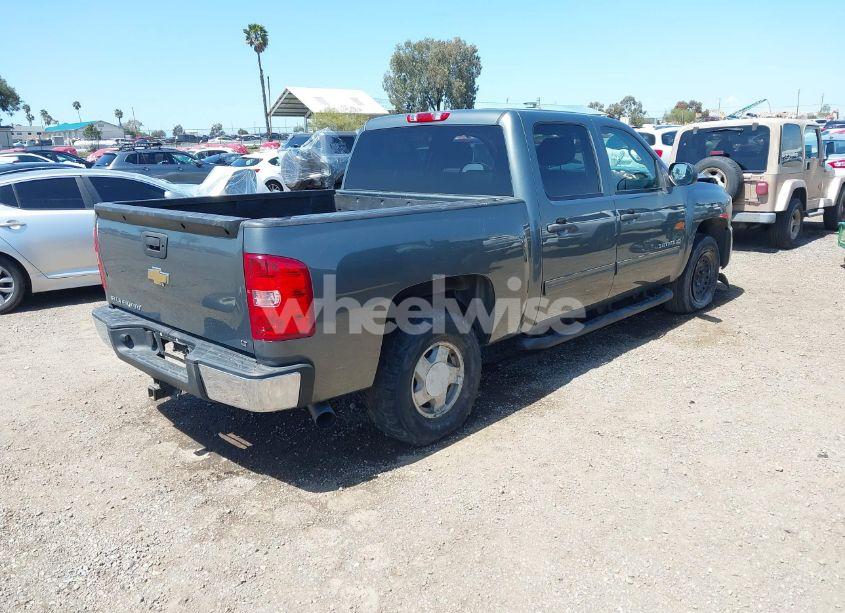 Photo 4 of 2011 Chevrolet Silverado 1500 LT (VIN 3GCPCSE02BG239588)