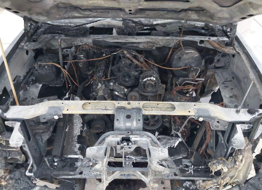 Photo 10 of 2011 Chevrolet Silverado 1500 LT (VIN 3GCPCSE02BG358242)