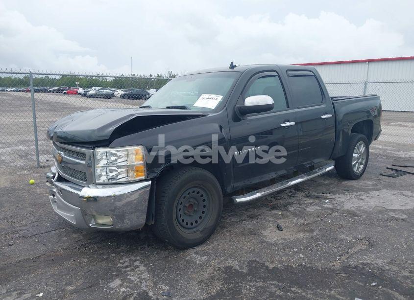 Photo 2 of 2012 Chevrolet Silverado 1500 LT (VIN 3GCPCSE02CG113068)