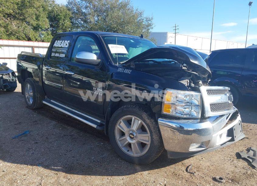 2012 Chevrolet Silverado 1500 LT (VIN 3GCPCSE02CG304229) main photo