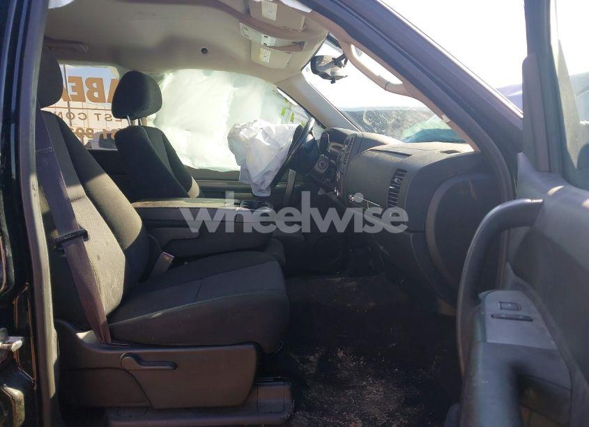 Photo 5 of 2012 Chevrolet Silverado 1500 LT (VIN 3GCPCSE02CG304229)