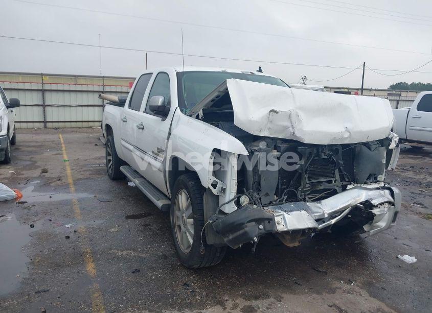 2013 Chevrolet Silverado 1500 LT (VIN 3GCPCSE02DG170890) main photo