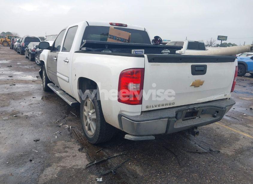 Photo 3 of 2013 Chevrolet Silverado 1500 LT (VIN 3GCPCSE02DG170890)