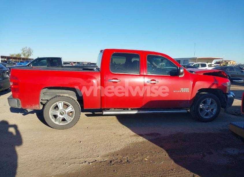 Photo 13 of 2013 Chevrolet Silverado 1500 LT (VIN 3GCPCSE02DG179086)