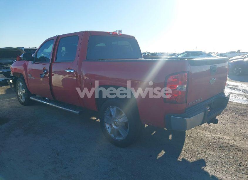 Photo 3 of 2013 Chevrolet Silverado 1500 LT (VIN 3GCPCSE02DG179086)