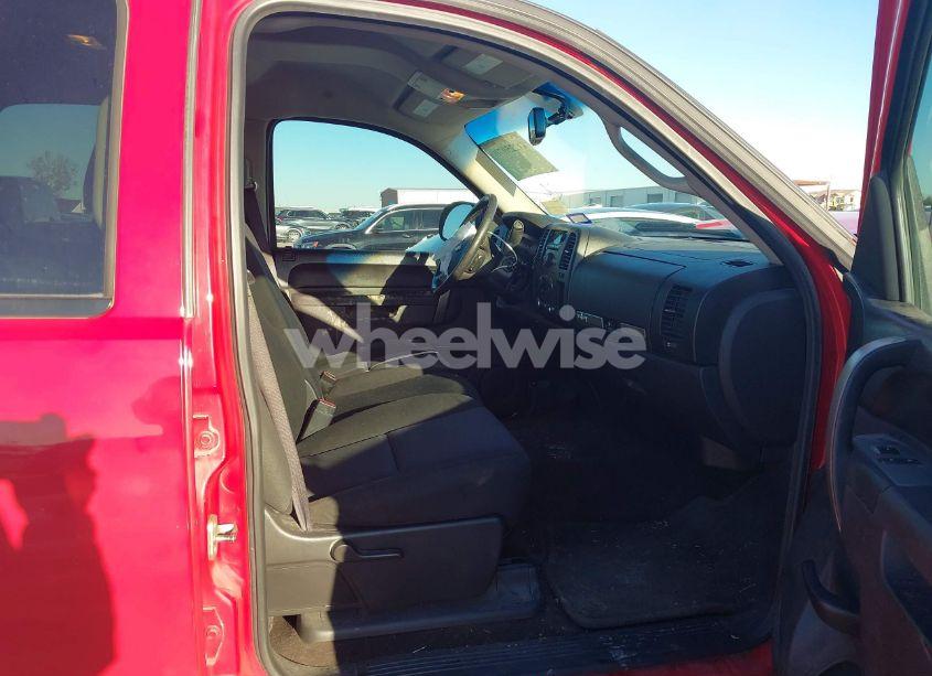 Photo 5 of 2013 Chevrolet Silverado 1500 LT (VIN 3GCPCSE02DG179086)