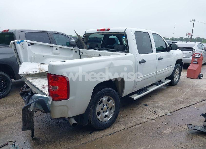 Photo 4 of 2013 Chevrolet Silverado 1500 LT (VIN 3GCPCSE02DG225211)