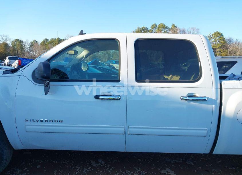 Photo 14 of 2013 Chevrolet Silverado 1500 LT (VIN 3GCPCSE02DG227413)