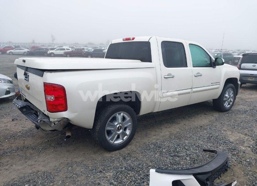 Photo 4 of 2013 Chevrolet Silverado 1500 LT (VIN 3GCPCSE02DG332646)