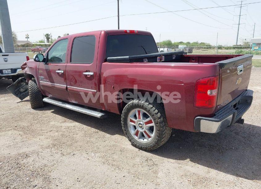 Photo 3 of 2013 Chevrolet Silverado 1500 LT (VIN 3GCPCSE02DG379501)