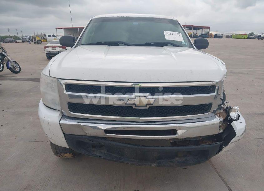 Photo 12 of 2011 Chevrolet Silverado 1500 LT (VIN 3GCPCSE03BG147146)
