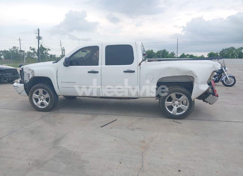 Photo 14 of 2011 Chevrolet Silverado 1500 LT (VIN 3GCPCSE03BG147146)