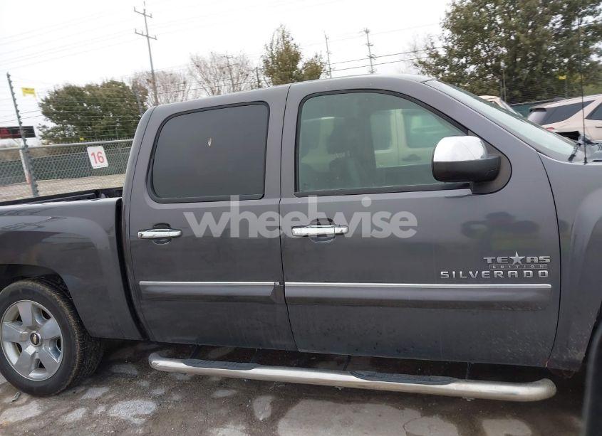 Photo 14 of 2011 Chevrolet Silverado 1500 LT (VIN 3GCPCSE03BG150466)