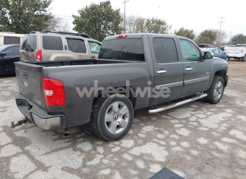 Photo 4 of 2011 Chevrolet Silverado 1500 LT (VIN 3GCPCSE03BG150466)