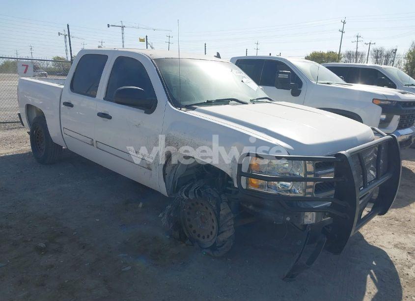 2011 Chevrolet Silverado 1500 LT (VIN 3GCPCSE03BG250759) main photo