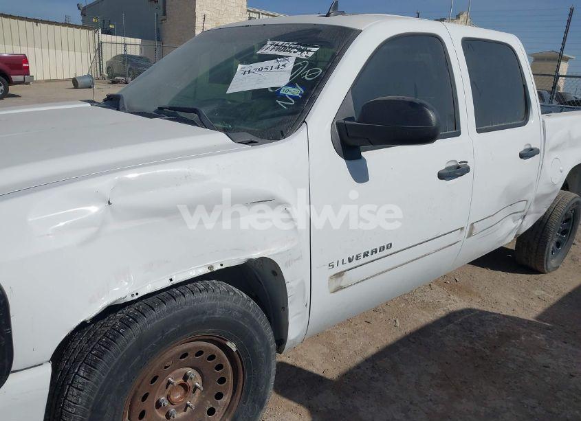 Photo 6 of 2011 Chevrolet Silverado 1500 LT (VIN 3GCPCSE03BG250759)