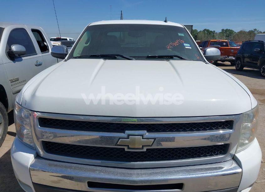 Photo 12 of 2011 Chevrolet Silverado 1500 LT (VIN 3GCPCSE03BG296057)