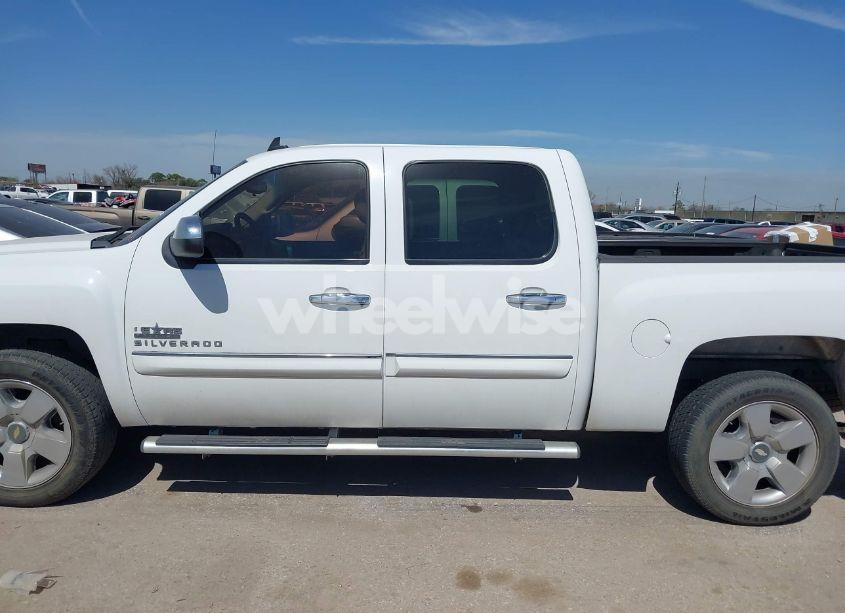 Photo 14 of 2011 Chevrolet Silverado 1500 LT (VIN 3GCPCSE03BG296057)
