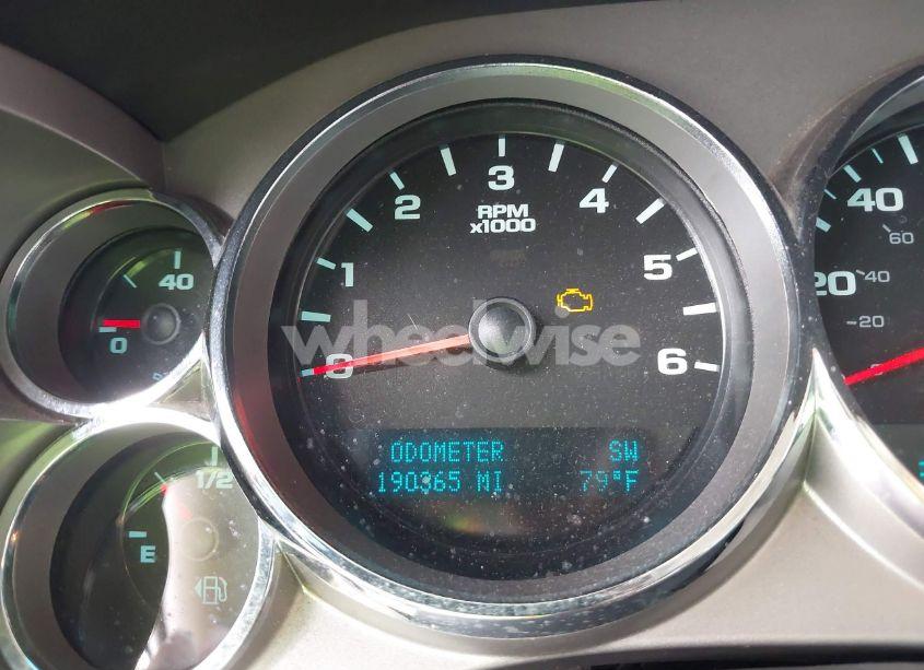 Photo 7 of 2011 Chevrolet Silverado 1500 LT (VIN 3GCPCSE03BG296057)